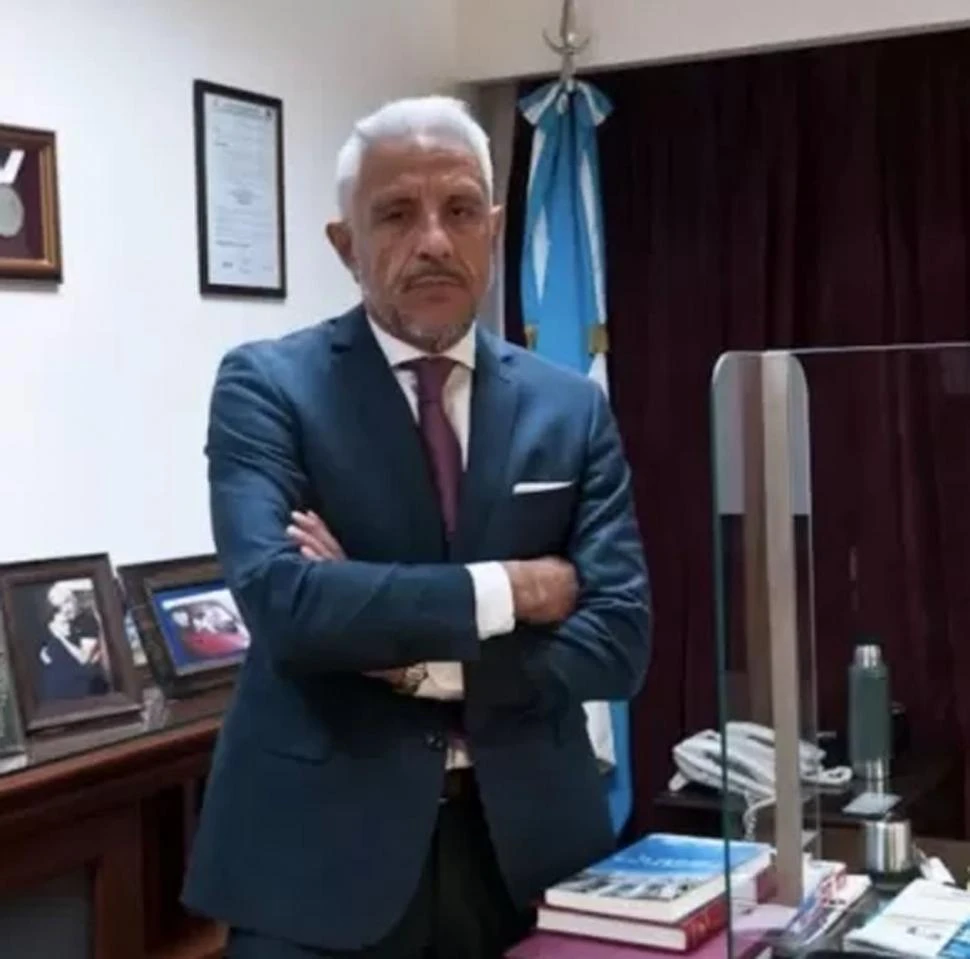 FIRME. El juez federal de Catamarca Alejandro Contreras.