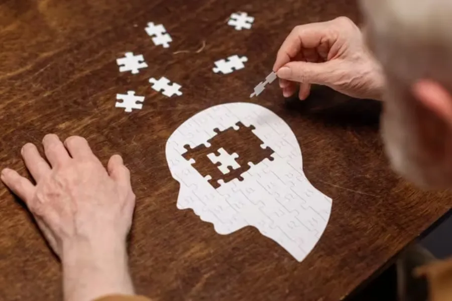 Cómo se puede retrasar el Alzheimer, según los especialistas
