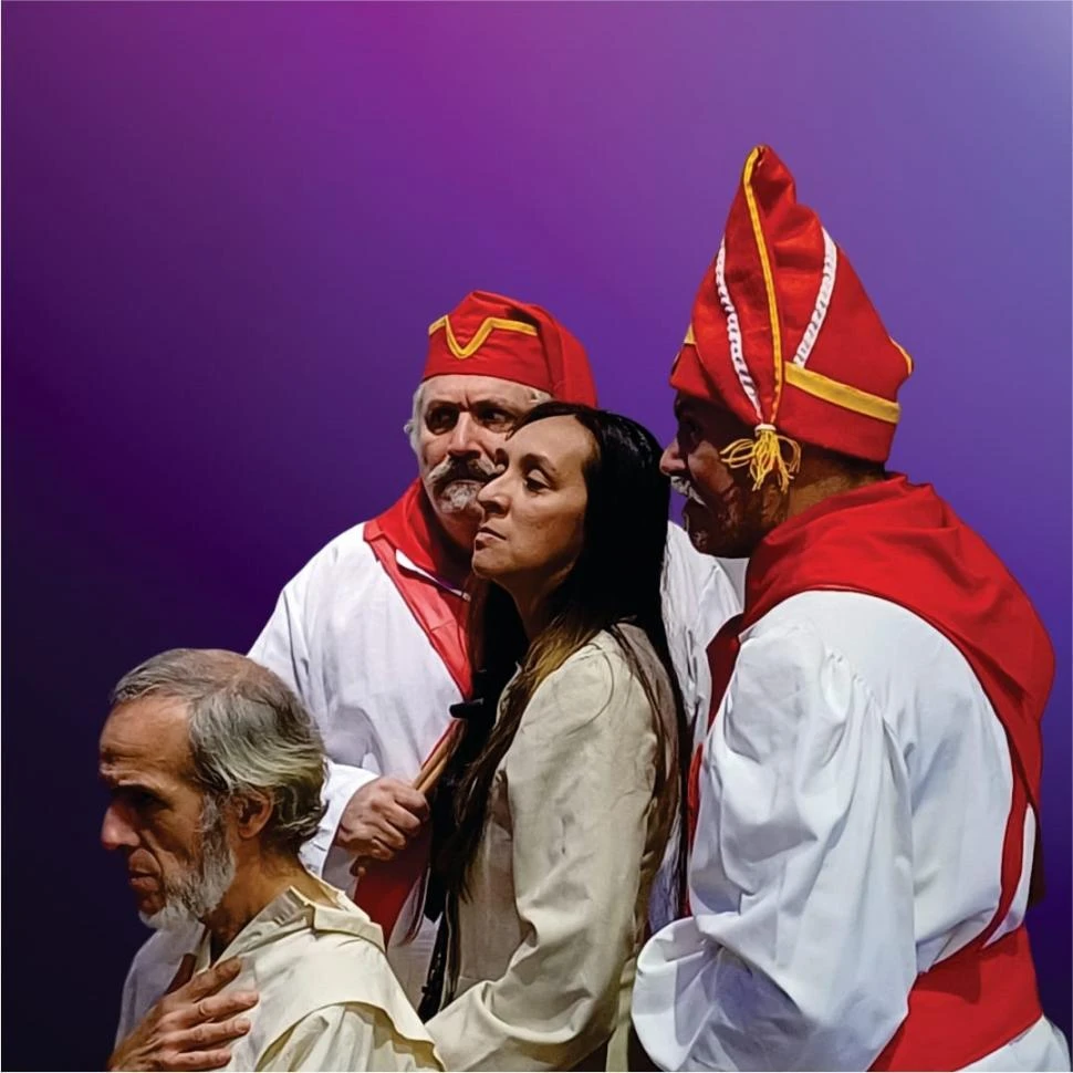 A ESCENA. Dany Aráoz Tapia, Fernando Ríos, Natalia Yapura y Alejandro Villagra actúan en “El Ausente”.