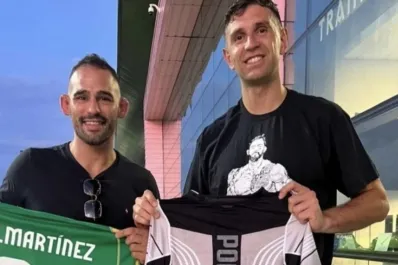 El divertido encuentro entre “Dibu” Martínez y un luchador de la UFC que fue a visitarlo