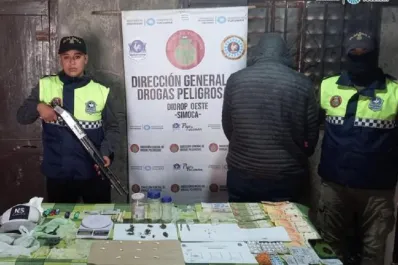 Desbaratan dos kioscos de venta de drogas