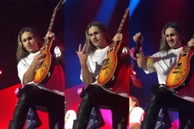 El osado momento que vivió un cantante de Airbag con una fanática y que fue tendencia en las redes sociales