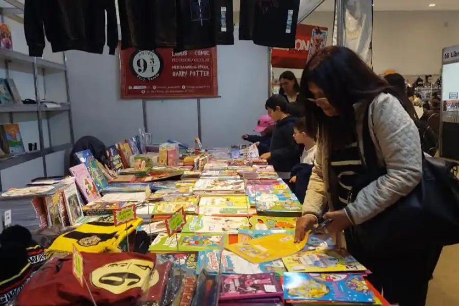 En la feria los libros les ganaron a las pantallas