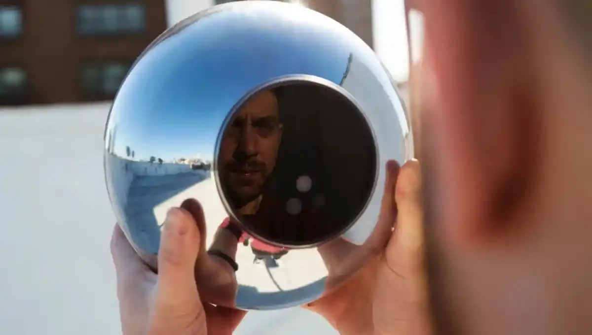 VIDEO. El escaneo de iris a cambio de criptomonedas aterrizó en Tucumán , ¿de qué se trata?