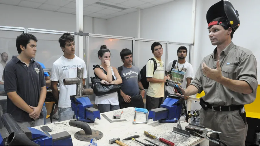 Los beneficiarios de los nuevos programas no cobrarán aguinaldo.