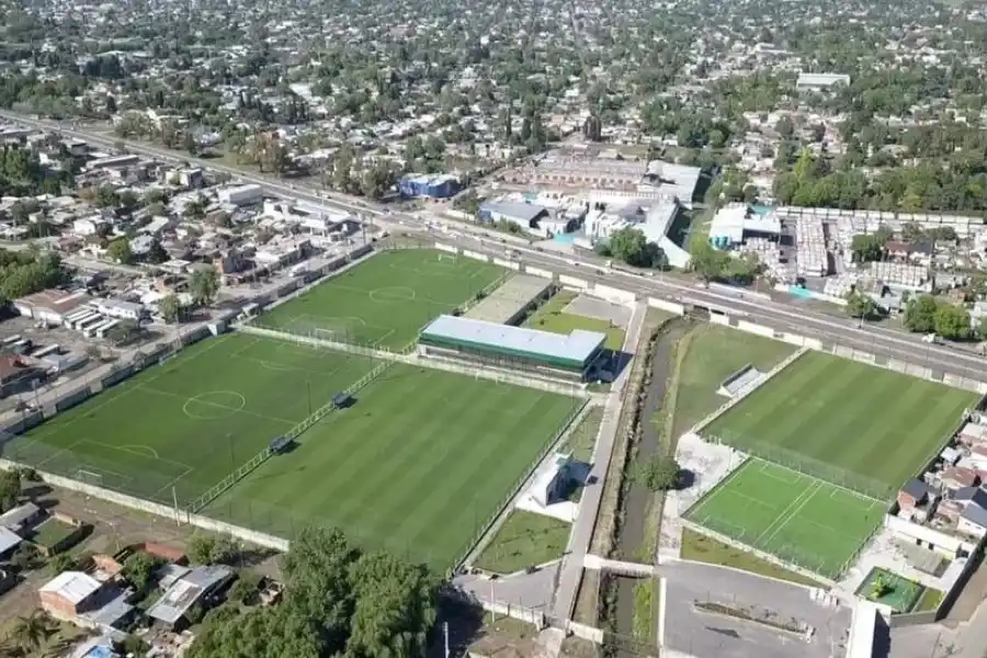 MODELO. El predio que construyó Defensa y Justicia en la localidad de Bosques es de primer nivel