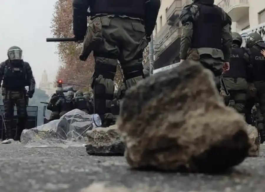 Disturbios en en Congreso. 