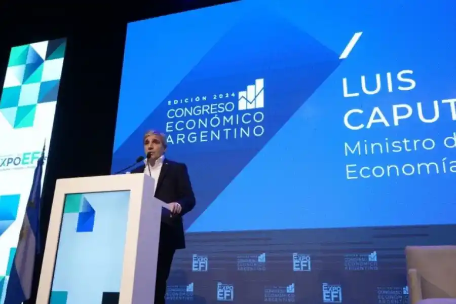 Milei avanzará con las reformas “quiera o no quiera la política”