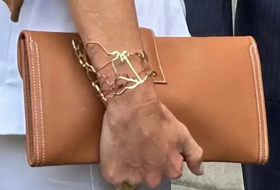 Cuánto cuesta el brazalete de Argentina que usó la reina Máxima