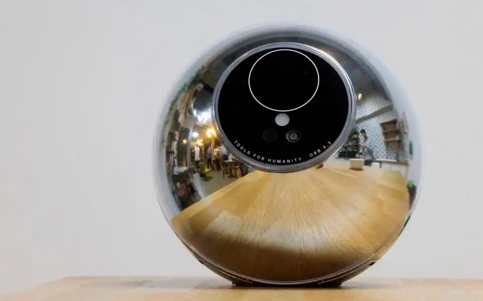 VIDEO. El escaneo de iris generó otro tipo de negocio en Tucumán