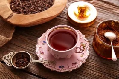 El té que aporta tres veces más calcio que la leche y ayuda a prevenir enfermedades óseas