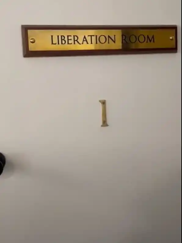 “SALÓN DE LIBERACIÓN”. La sala donde se firmó el acta fue bautizada. la gaceta / foto de irene benito