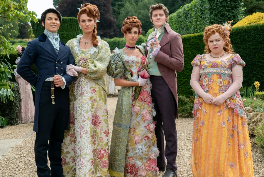 La serie Bridgerton es una de las opciones para el finde. Fuente: IMBd.