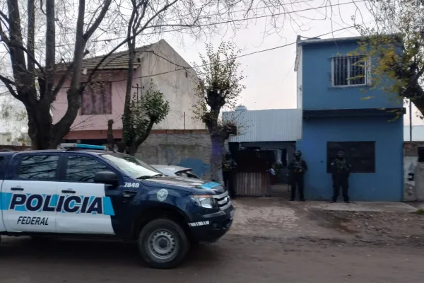 Allanan un búnker de venta de drogas dirigido por dos mujeres