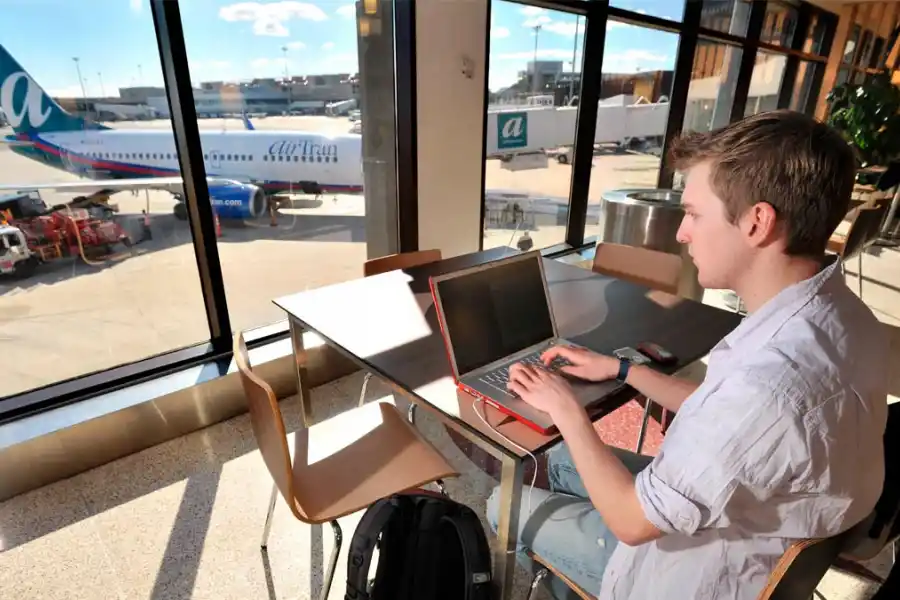 A través de falsas redes de Wi-Fi, los delincuentes acceden a datos personales de sus víctimas