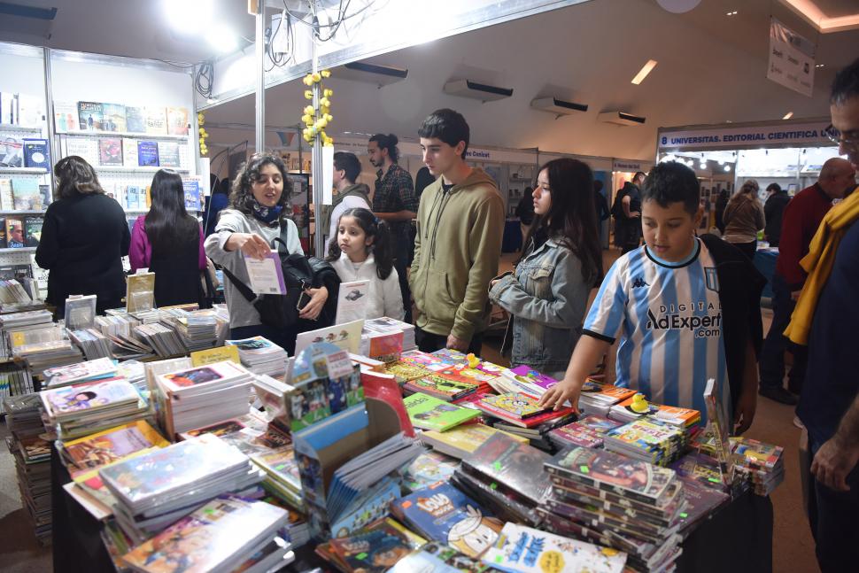 La sexóloga Cecilia Ce fue la estrella en el cierre de la Feria del Libro de Tucumán