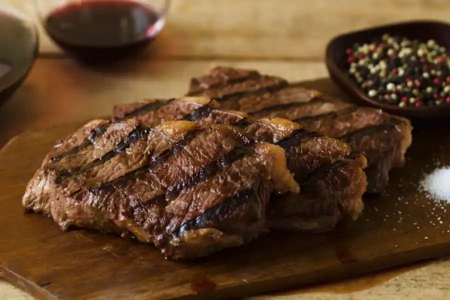 La carne y las legumbres deben combinarse en una dieta balanceada