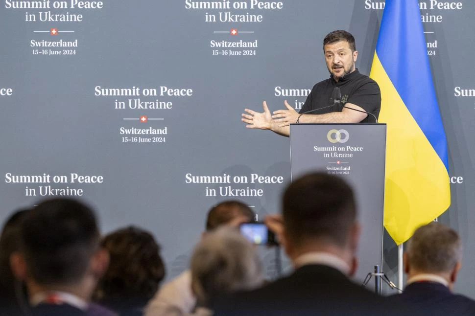 GUERRA. Zelenski insiste en el pedido de ayuda, en el cierre de la cumpre por la paz en Ucrania