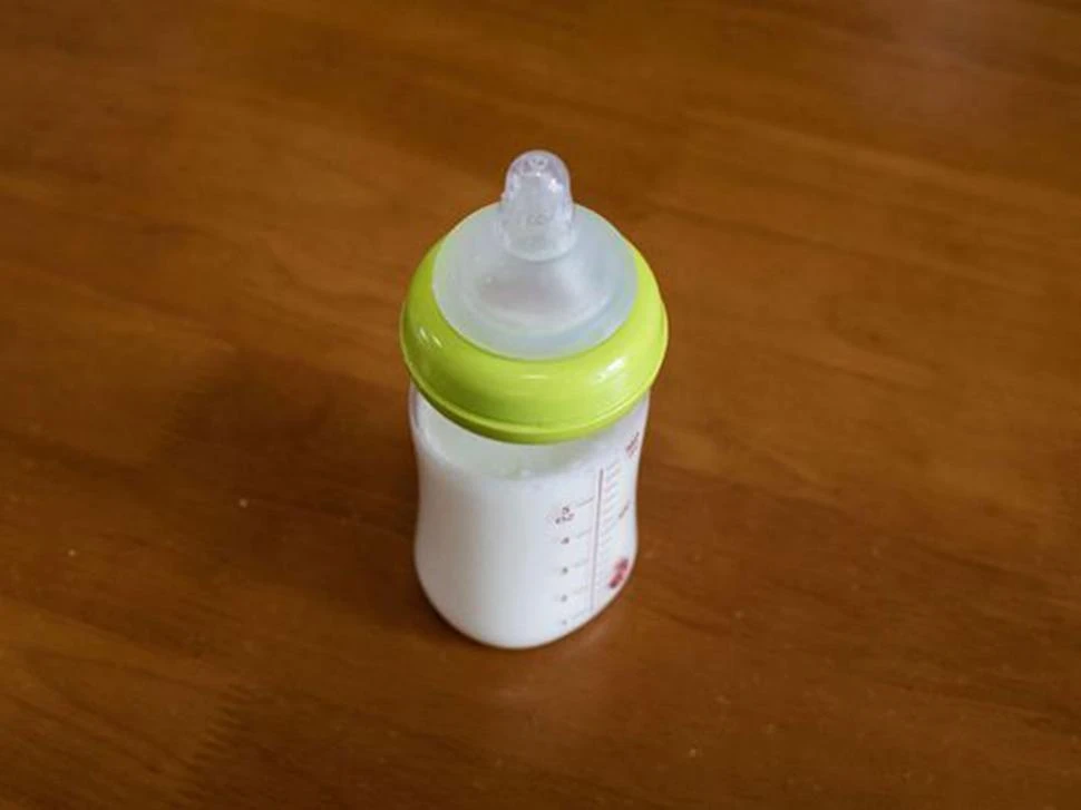 ALIMENTO ESENCIAL. Muchos niños necesitan leches especiales.