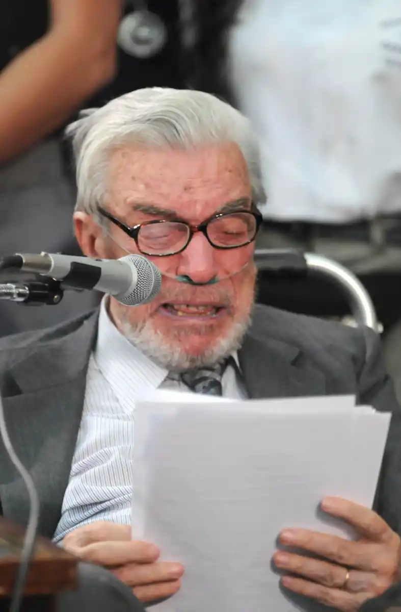 CASTIGO. Bussi recibió condena a prisión perpetua en 2008.