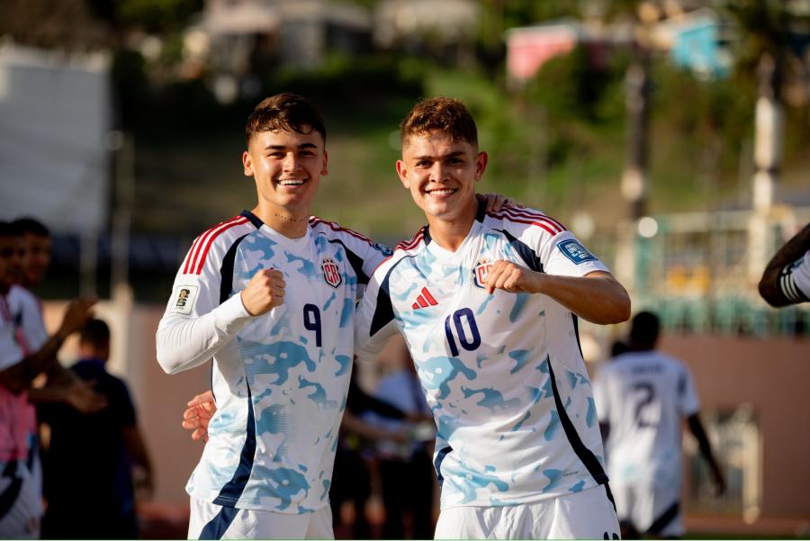 CAMBIO GENERACIONAL. En la Selección de Costa Rica están Manfred Ugalde de 22 años y Brandon Aguilar de 20. / INSTAGRAM @fedefutbolcrc