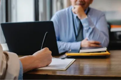 Un banco busca empleados con sueldos cercanos a $1.000.000: qué puestos están disponibles y cómo aplicar