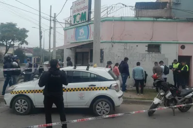 Detuvieron a una mujer que se desplazaba en taxi con más de ocho kilos de marihuana en Tucumán