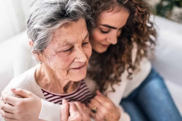 Alzheimer y genética: ¿se puede heredar esta enfermedad?