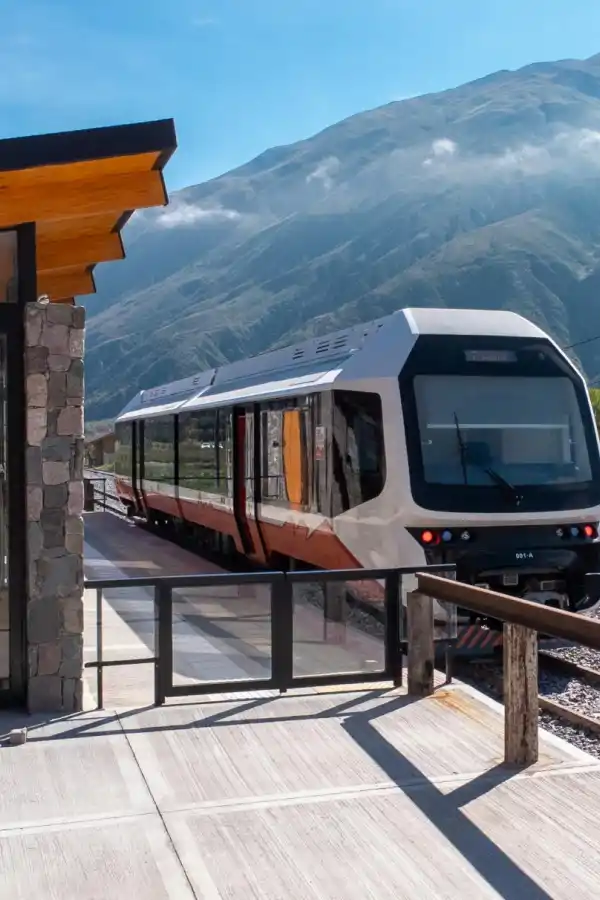 El tren de la Quebrada de Humahuaca ya está sobre rieles