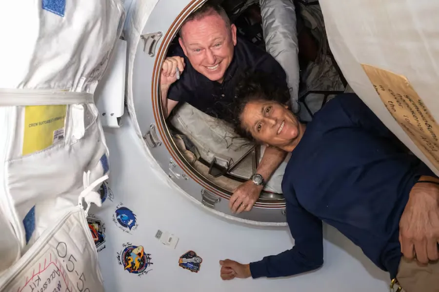 Los astronautas varados en la Estación Espacial Internacional.