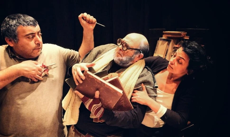 “OTRO MUNDO”. Golo Saifán, Federico Cerisola y Anahí Rodríguez componen los personajes de la obra que se estrenará esta noche en El Pulmón.