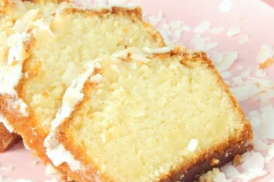 Budín de coco con solo tres ingredientes: sin harinas ni azúcar, ideal para cuidar tu salud