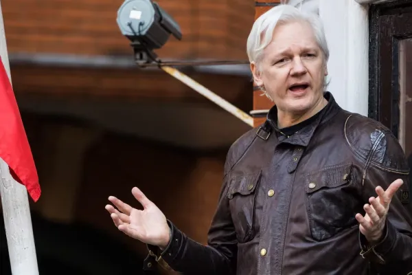 Julian Assange queda en libertad, tras realizar un acuerdo de culpabilidad con la justicia de Estados Unidos