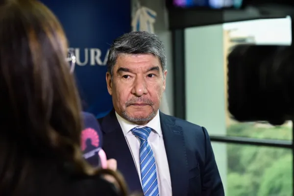 Reforma constitucional: Acevedo prefiere la limitación de los acoples a la eliminación