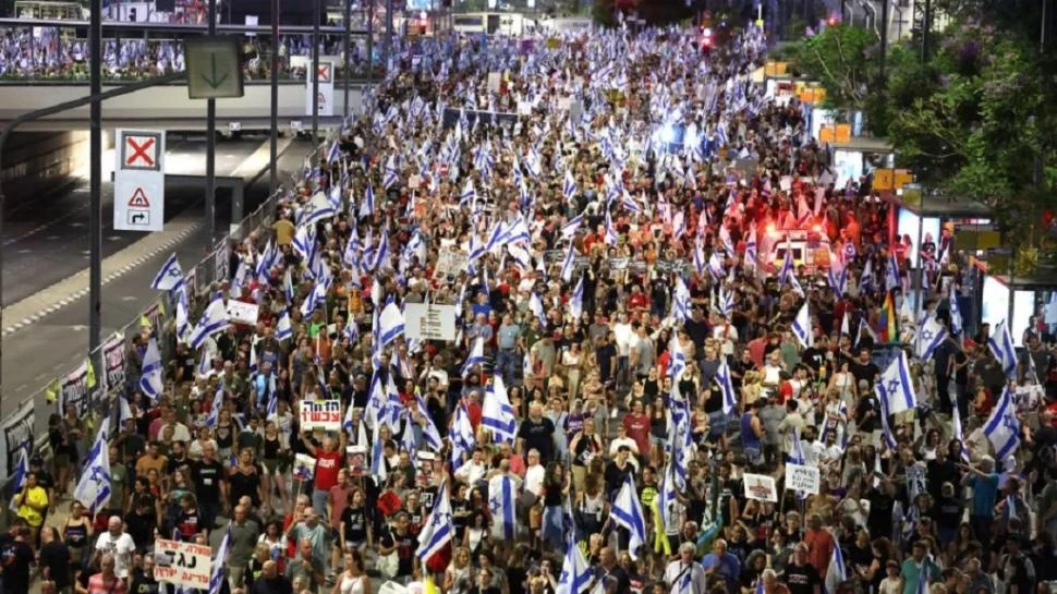 MASIVA. Unas 150.000 personas se expresaron en la capital de Israel.