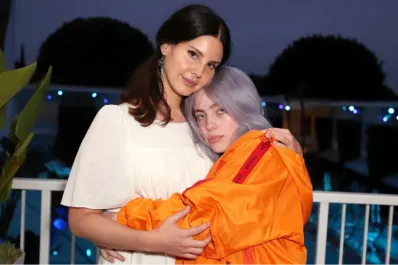 Billie Eilish compartió sus luchas internas en una entrevista con Lana del Rey