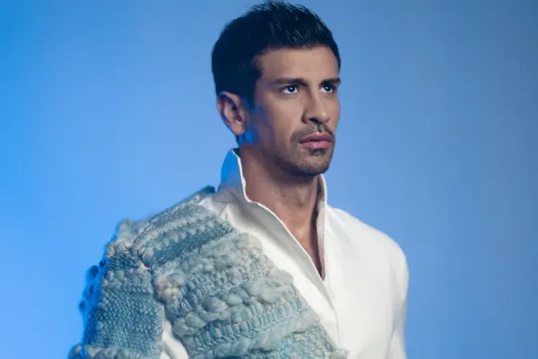 Alumnas de la San Pablo-T vestirán al modelo tucumano que quiere ser Mister Supranational