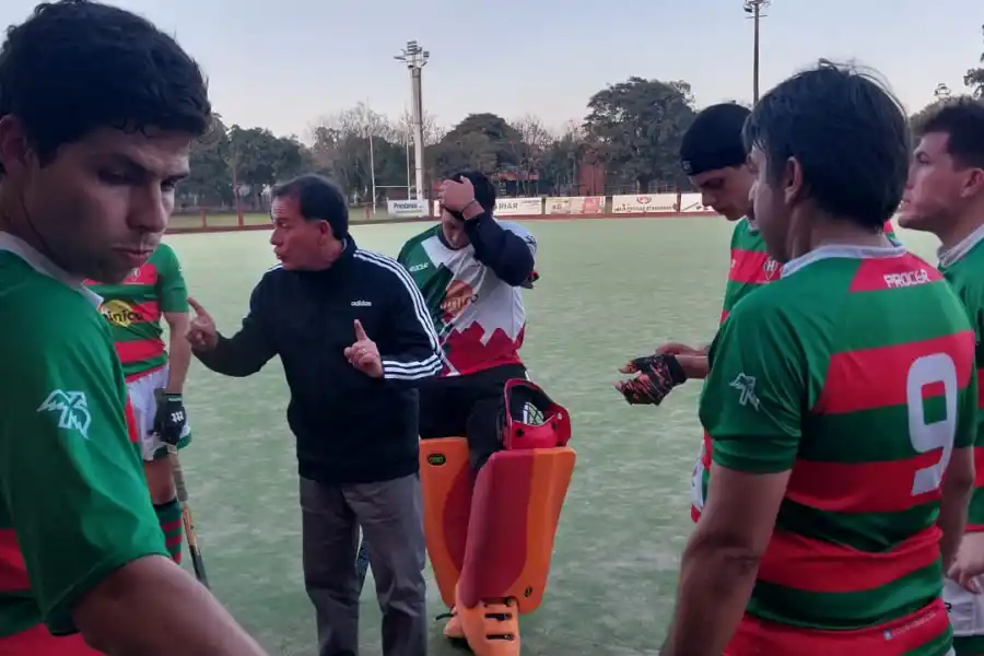 DOSIFICAR. Hansen encontró una manera de equilibrar la falta de jugadores y el buen juego.