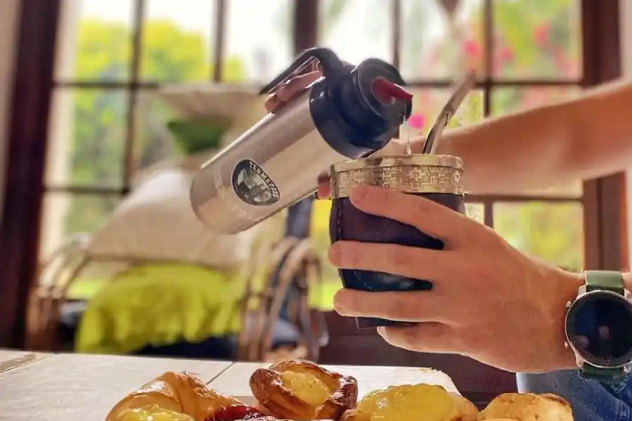 Los mjeores horarios para tomar mate son el desayuno y la merienda