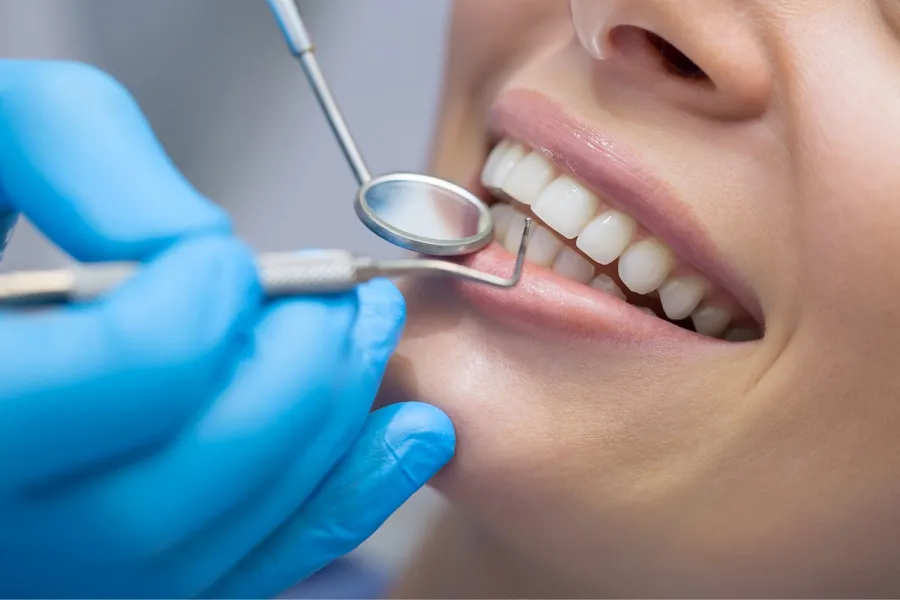 La Anmat prohíbe la venta y el uso de un producto odontológico por ser peligroso para la salud