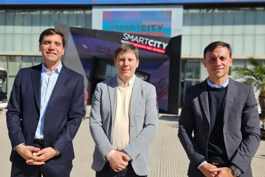 Macchiarola participó de una mesa panel con intendentes del Norte Grande en el Smart City 2024