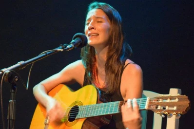 Música y letra habitarán las paredes de Casa Barda