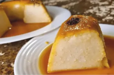 Flan casero: la receta con tres ingredientes, sin azúcar y para hacer en el microondas