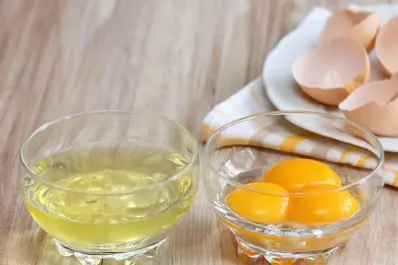 ¿La clara o la yema? Cuál es la parte del huevo que alimenta más