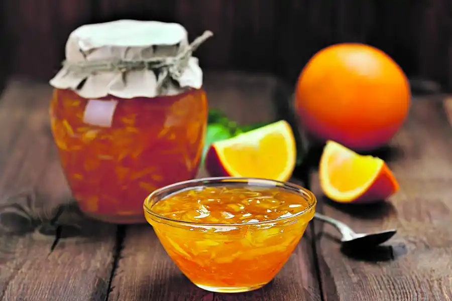 Sabores de temporada con naranja agria, que está en todos lados y es gratis