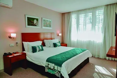 Entrégate al mejor relax cerca de casa: visitá Howard Johnson Hotel Yerba Buena y disfrutá de sus servicios