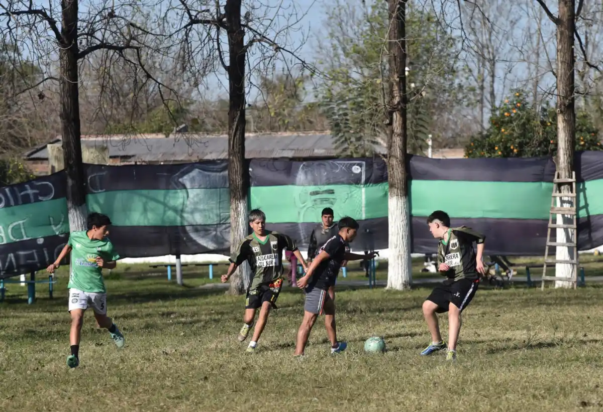 Como el continente, dos pueblos unidos por la pelota