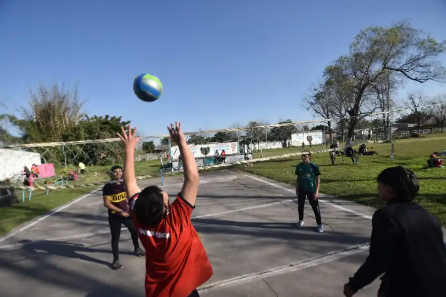 Como el continente, dos pueblos unidos por la pelota