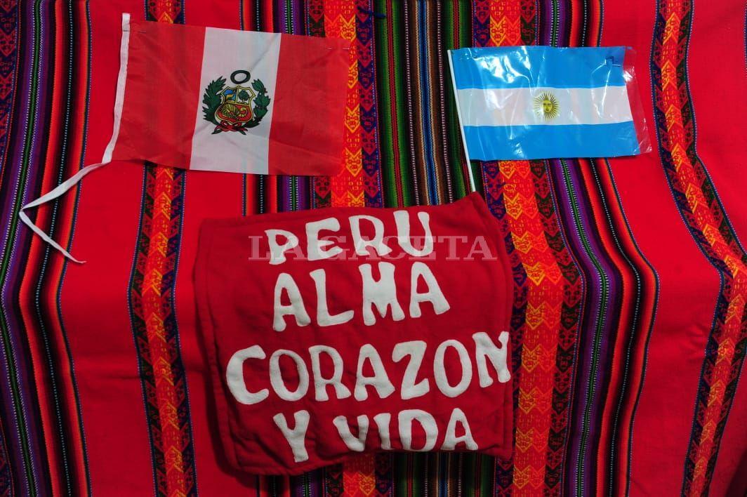 HERMANOS. Dos naciones, un solo sentimiento. Perú y Argentina unidas por la pasión de peruanos y argentinos. Foto: Diego Aráoz.