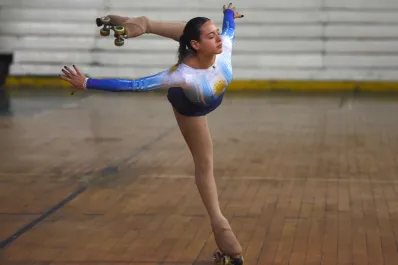 Es tucumana, integra la selección argentina de patín, y debió vender rifas para poder participar de un evento panamericano